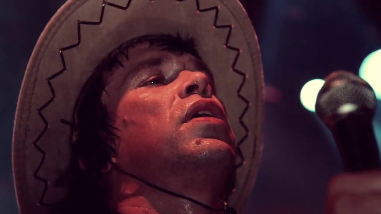 The Flaming Sideburns: A Song for Robert (Official video)