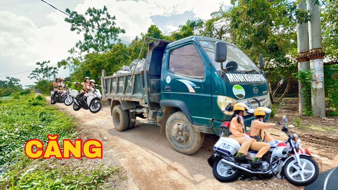 Dàn công nông siêu to khổng lồ chở đất chạy tốc độ kinh hoàng , Độ máy nổ 40 phanh hơi | Máy xúc đất