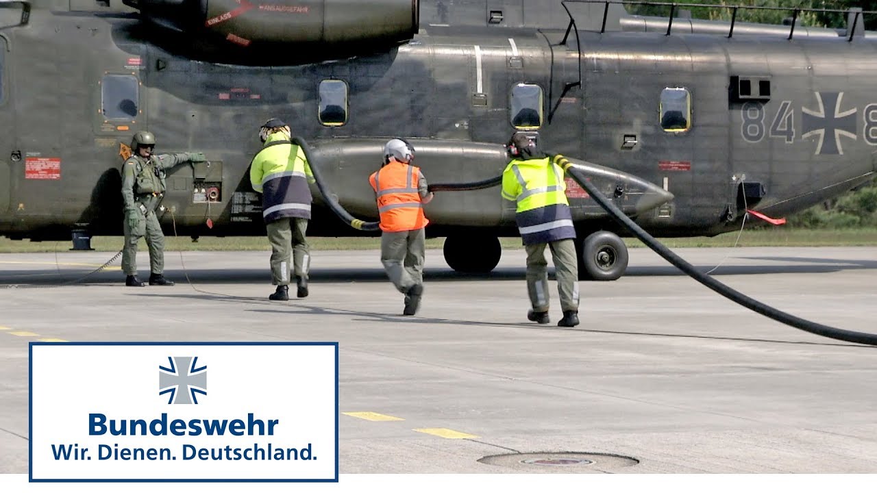 Mobiles Feldtanklager für den Flugplatz Holzdorf - Bundeswehr