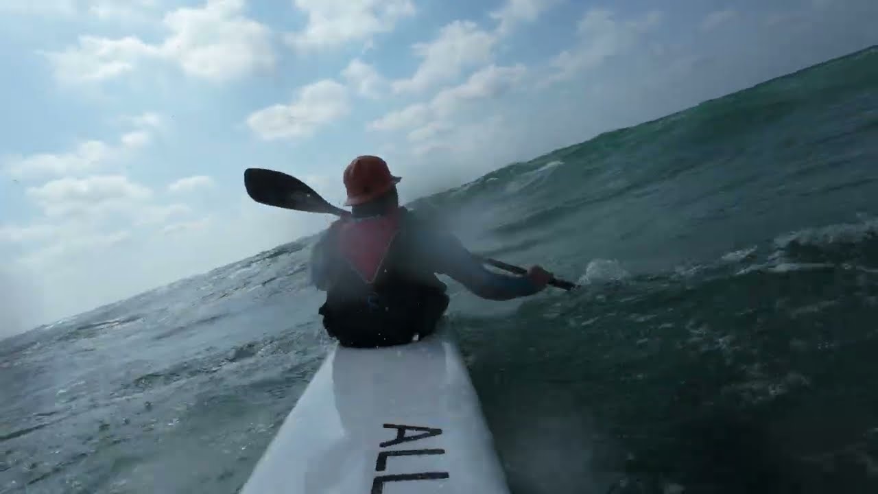 Cute swell rolls in, Surfski Carnage ensues