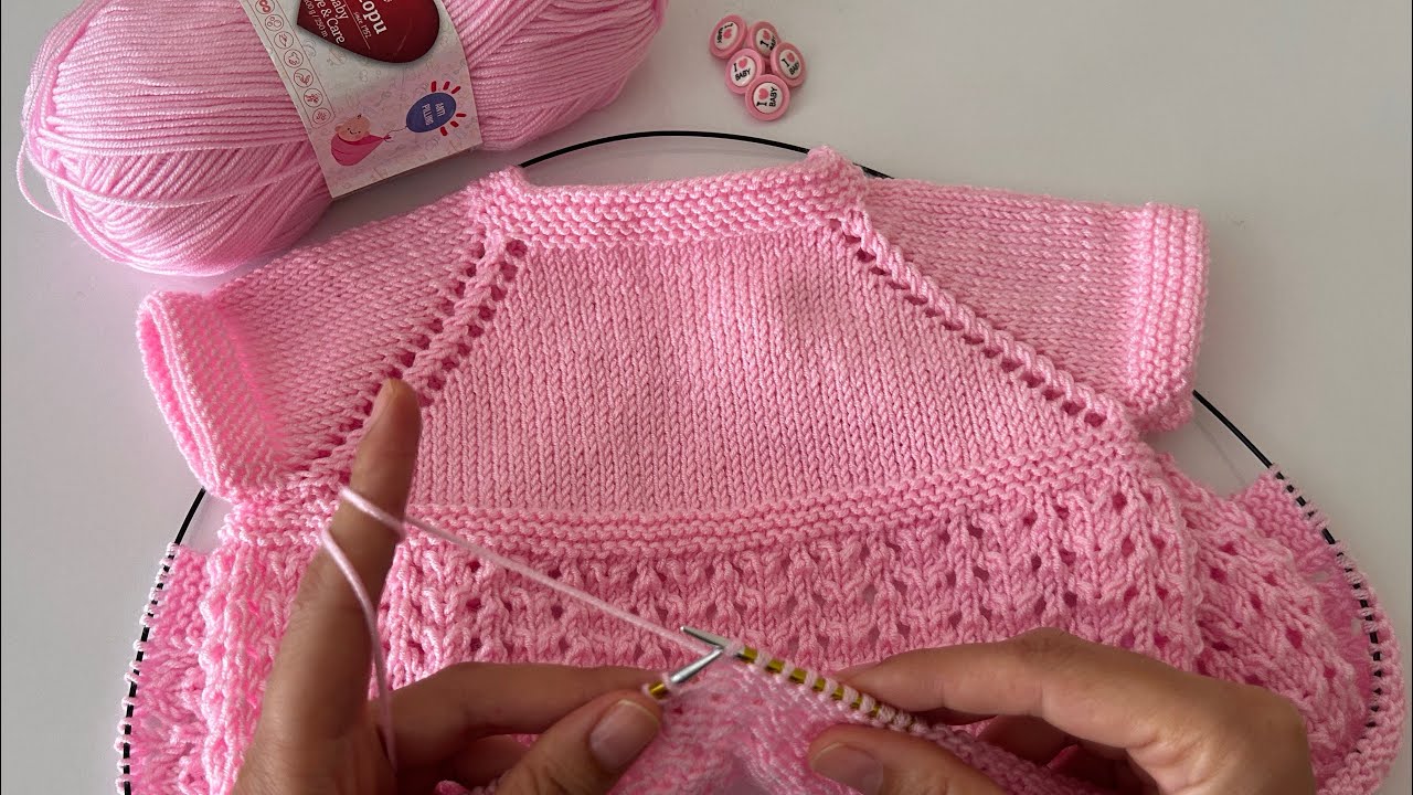 1 YUMAKTAN 1 BEBEK YELEĞİ🌸YAPIMI KOLAY YAKADAN BAŞLAMA BEBEK YELEĞİ ANLATIMI🌸#babyknitting #crochet