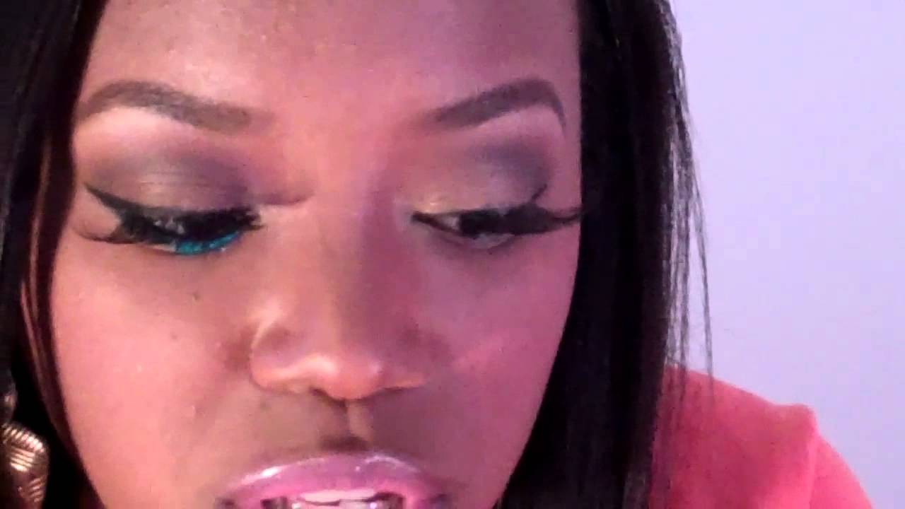 POP OF GLITTERY Blueness!