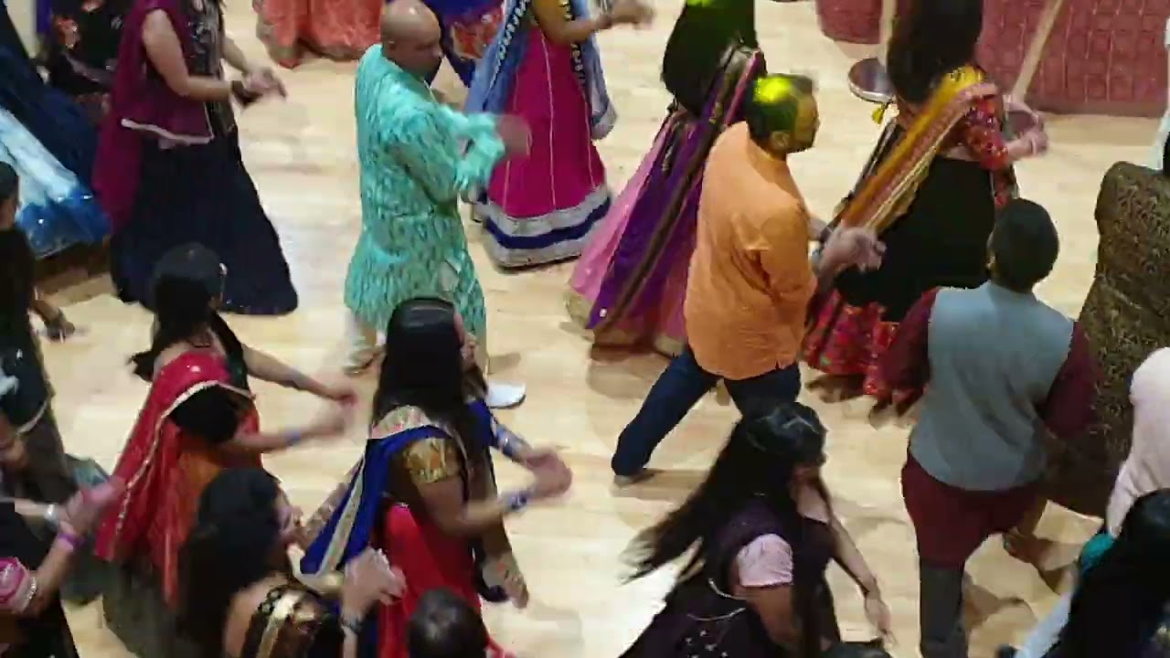 NAVRATRI SATMO DIVSH RAS GARBA IN SATAVISH GAM PATIDAR SAMAJ IN UK WEMBLEY 🇬🇧 02.10.2022 ENJOY IT 😉