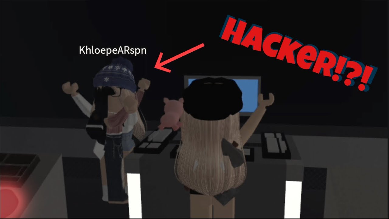 PLAYING AGAINST A LEVEL 1600 HACKER!! - (ROBLOX Flee the Facility)