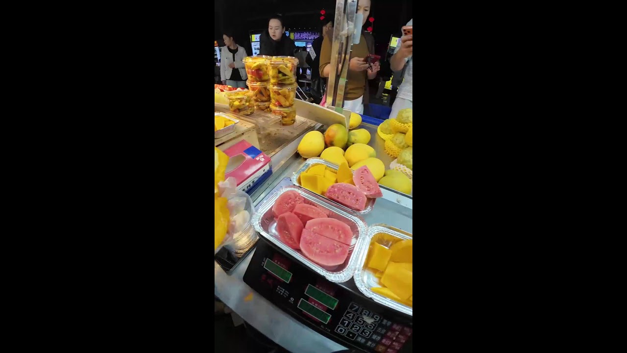 Mainland Chinese street snacks live broadcast