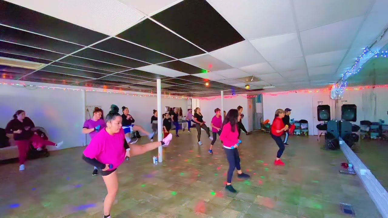 Miércoles baile con pesas##dance #profesionaldancer 