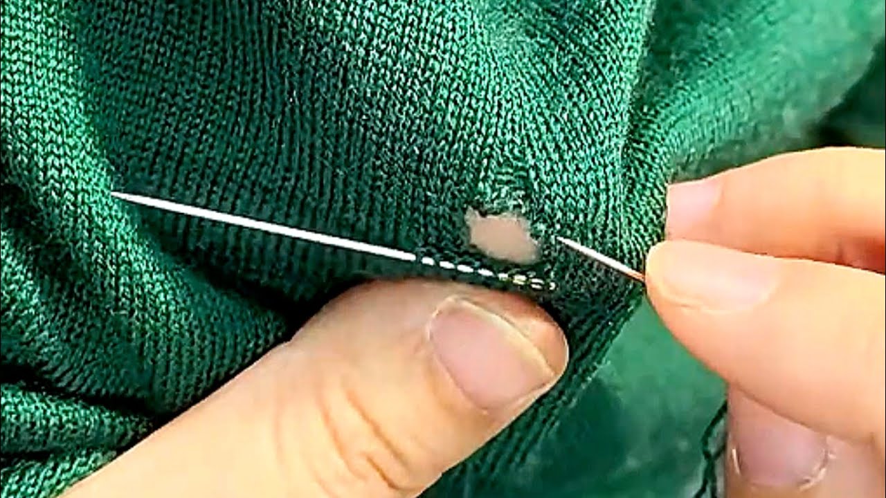 Brilliant Way to Repair Holes in a Knitted Sweater at Home Yourself