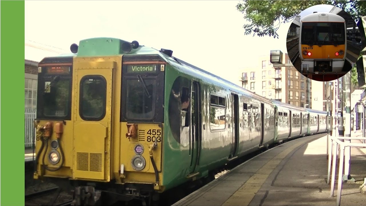 Trains at Coulsdon Town