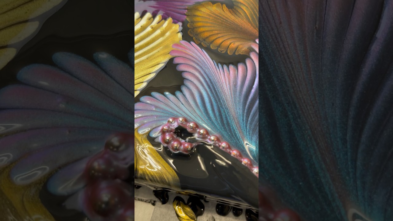 Color Shifting Chain Pull. 🤩 #art