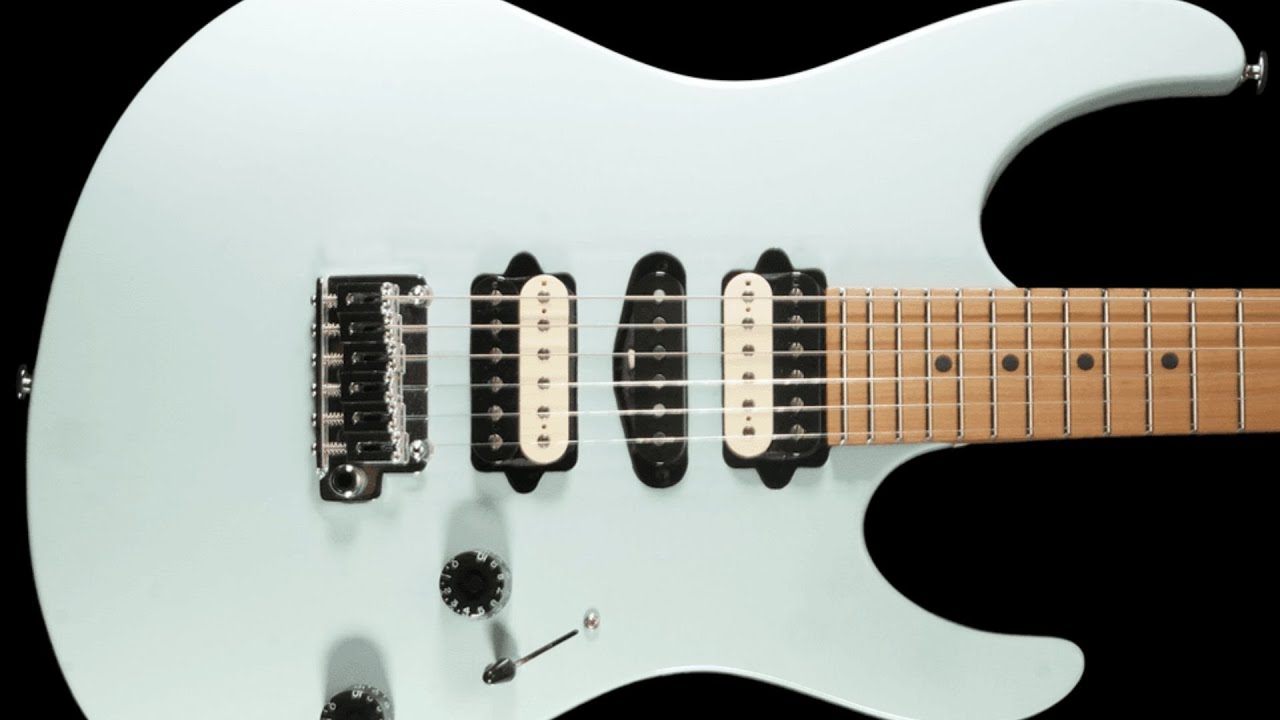 Heavy Pounding Metal Guitar Backing Track in E Minor! 130 BPM