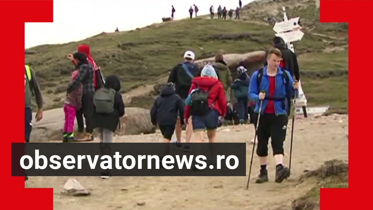 Platoul Bucegi, plin de turiști &icirc;n fiecare zi