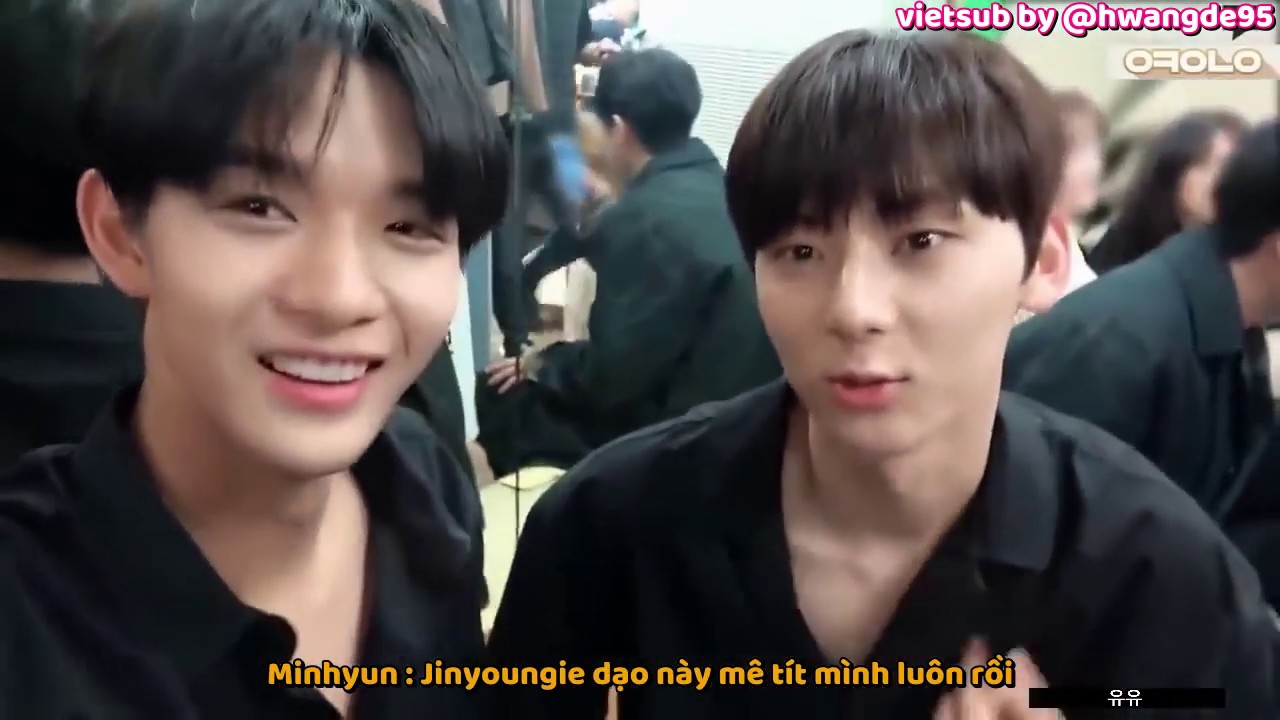 [Vietsub] Tình iu mãnh liệt giữa Minhyun hyung và các em nhỏ trong Wanna One