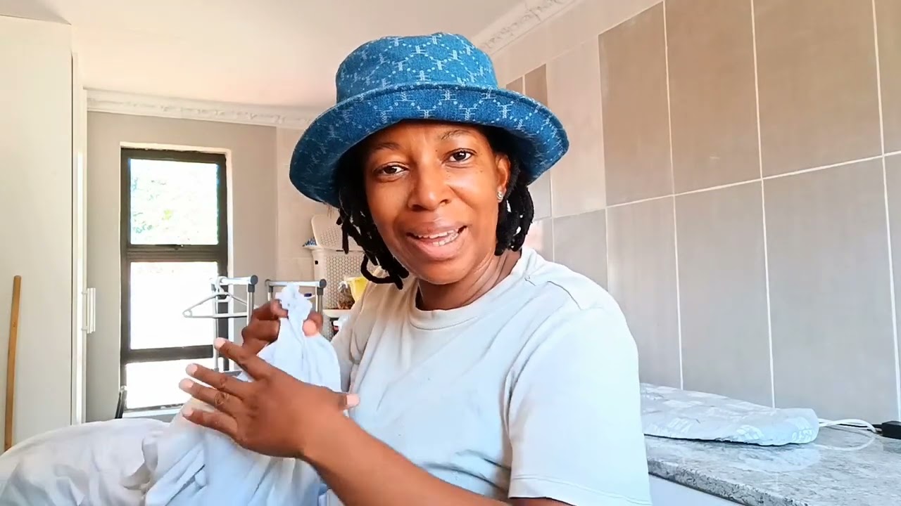 Forgotten Vlog | Washing my Sheets | Laundry Day | South Africa