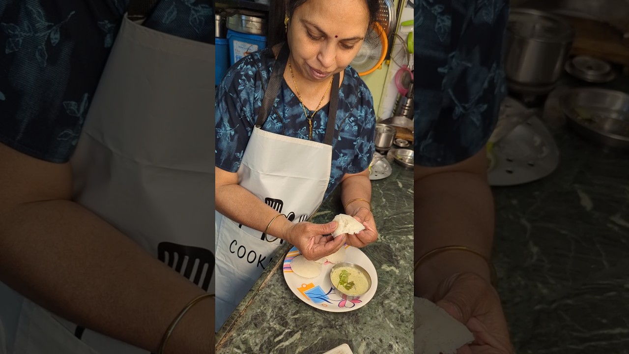 Soft & Fluffy Idli | South Indian Breakfast Recipe