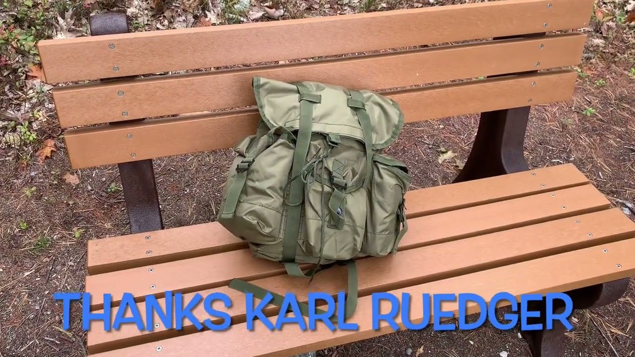 Little autumn walk in Williams park using the pack I won from @Katana-Karl