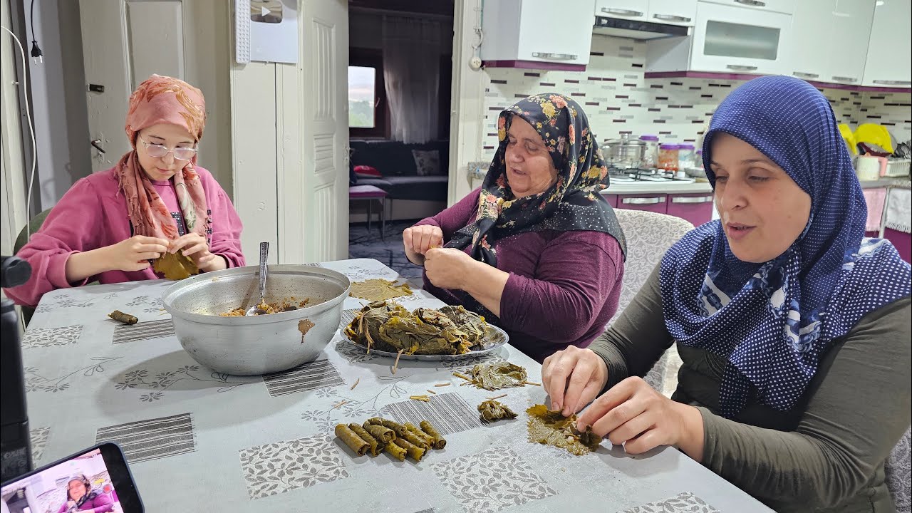 Yaprak sarması yaptık öğlen yemeği