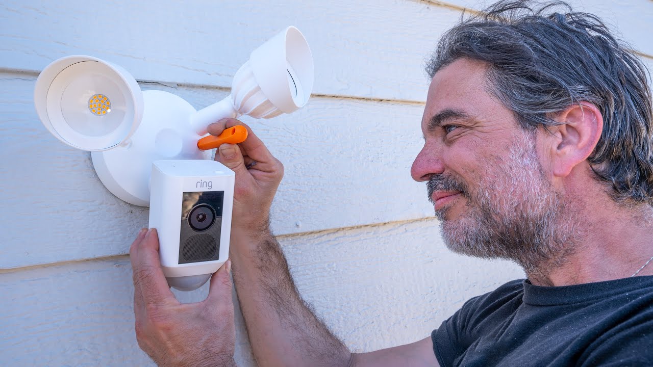 Установка кольцевого прожектора Cam Wired Plus