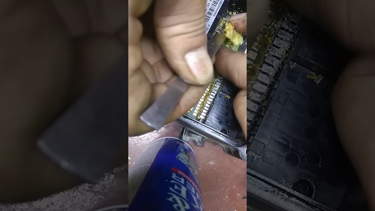 فك السيليكون في كنترول الفتيس الخاص بسيارات الاكتروس@E-MS
