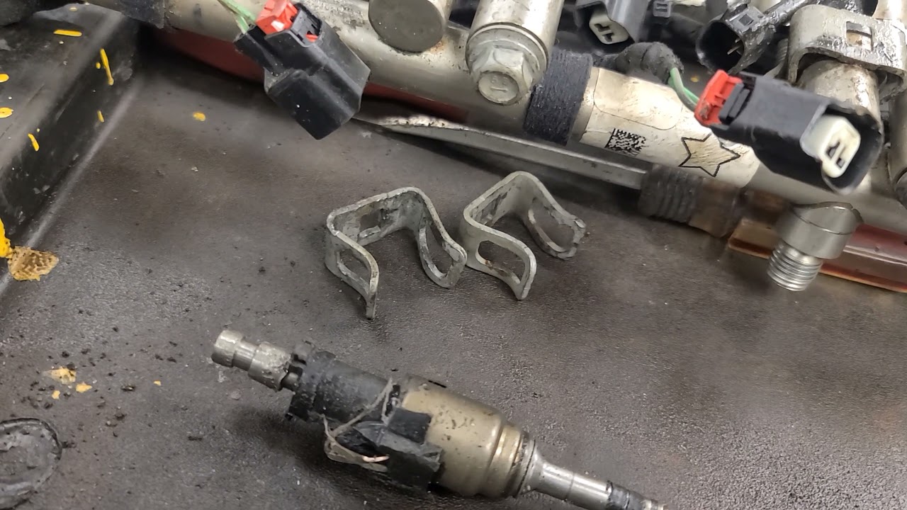 2015 GM Truck 5.3 GDI Injector Replacement, Intake Valve Cleaning pt.2 to Correct P219B, P0300