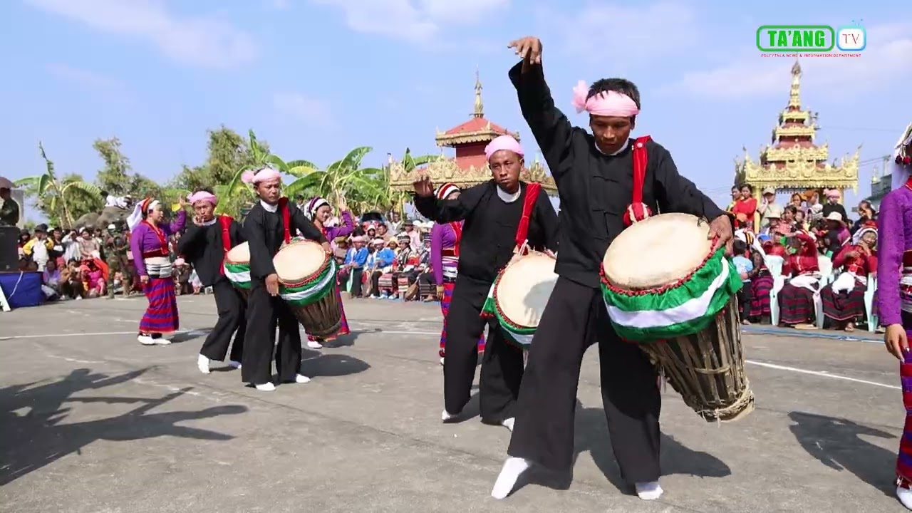 ခေဲင်လှံင်အိုမ်ယ်ုရ် ရေဲန်ဟာဝ်းပ္လေါည်ကျံရ်ရာည်း၊ ပ္လေါည်တာင်ထီး ကာည်း ကခေ့ကတားကာဟာဝ်းထုင်မှိူင်