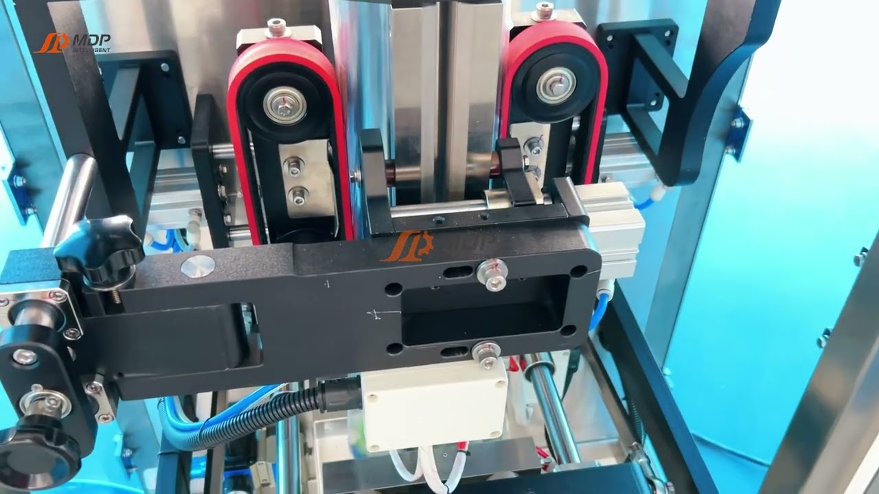 93.6g Lollipop Roll-Film Packaging Machine — MD-520K