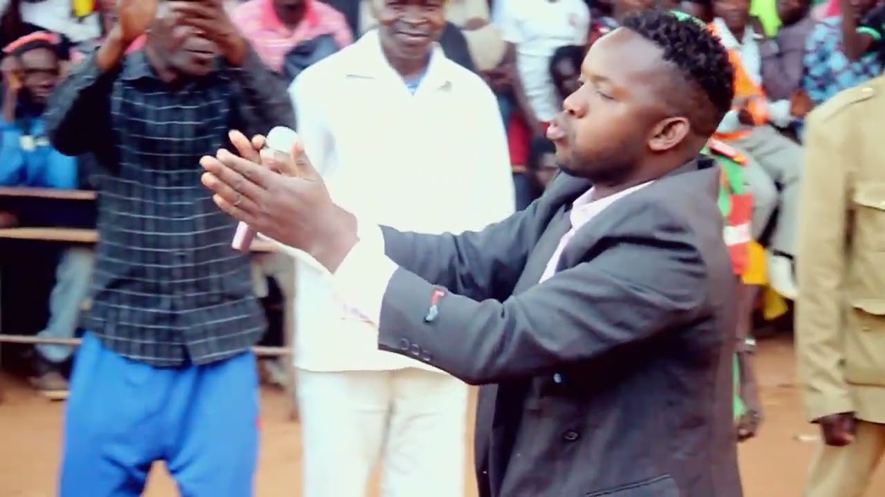 DR CHAPALA NAQUESSA 2 EM FESTA 