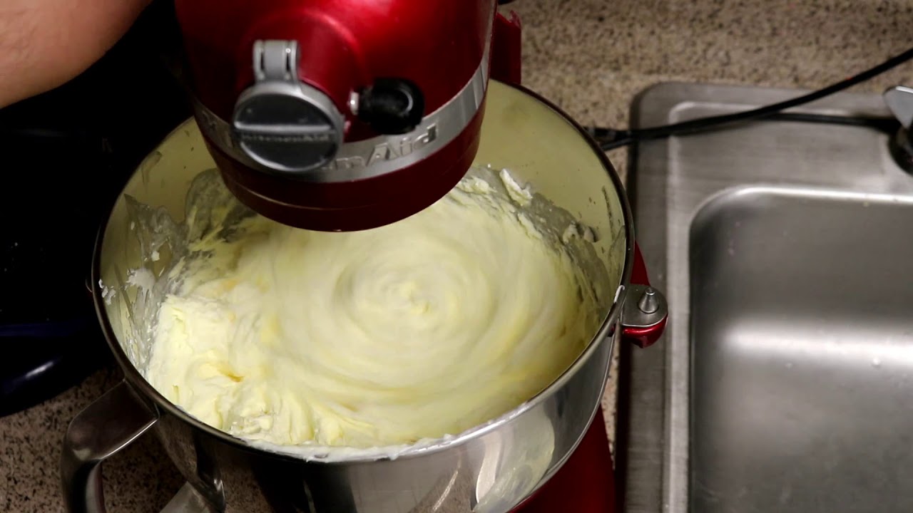CHANTILLI CASERO CON QUESO CREMA Y PUDIN