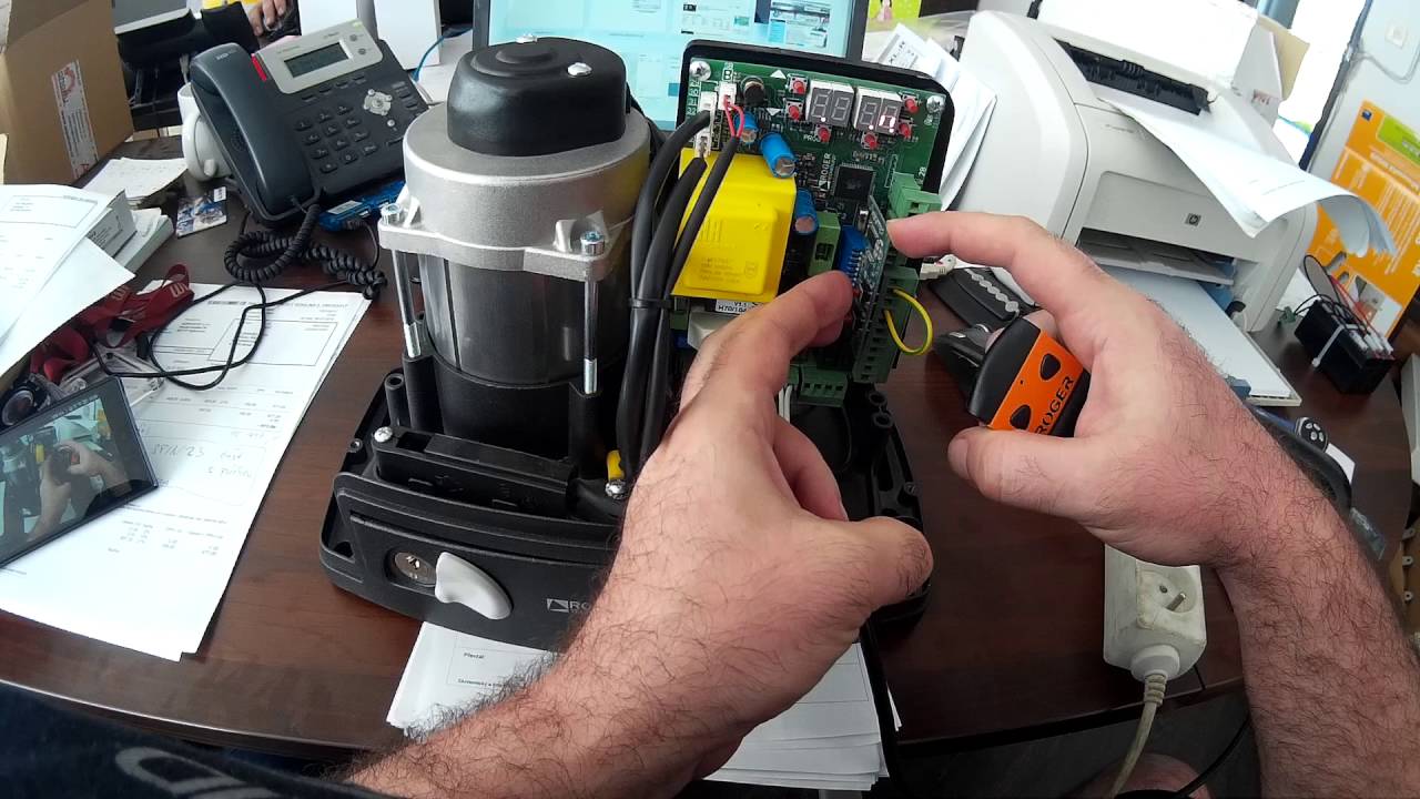 H30/645 Roger Technology s řídící jednotkou H70/104AC - zprovoznění AZPohony s.r.o.