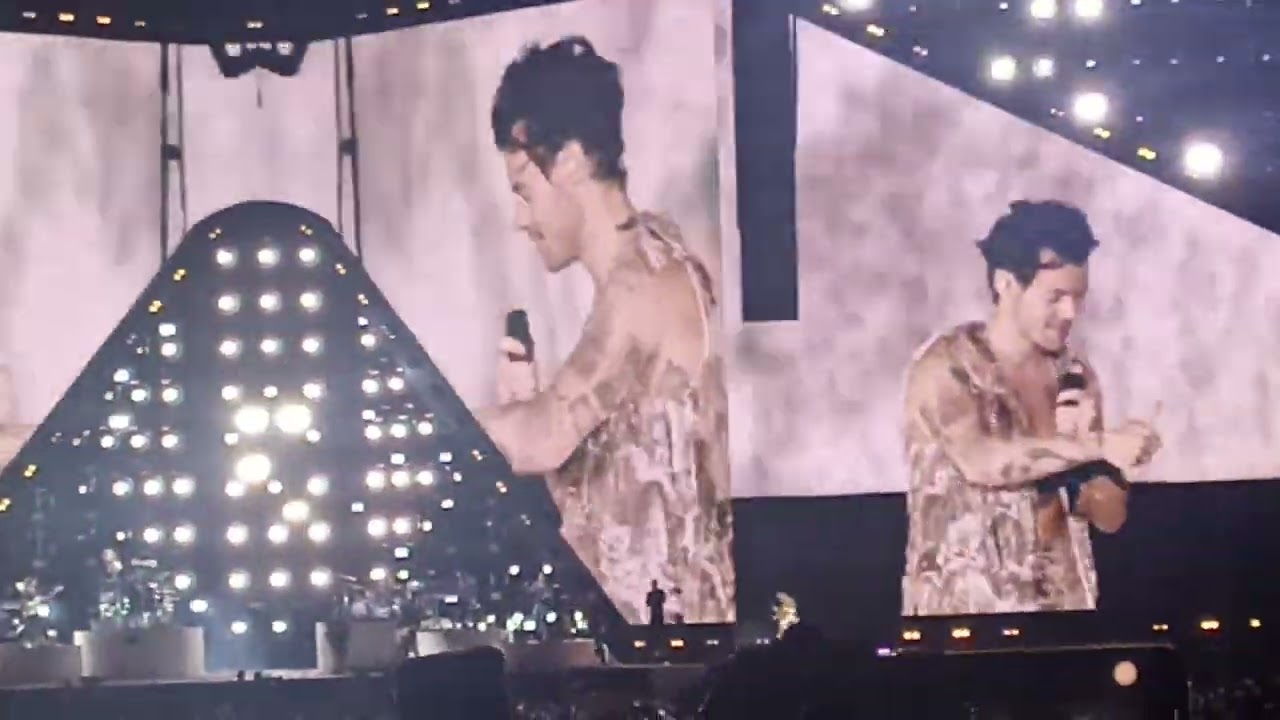 Harry Styles - Sign Of The Times - Live in Reggio Emilia Italy 22/07/2023