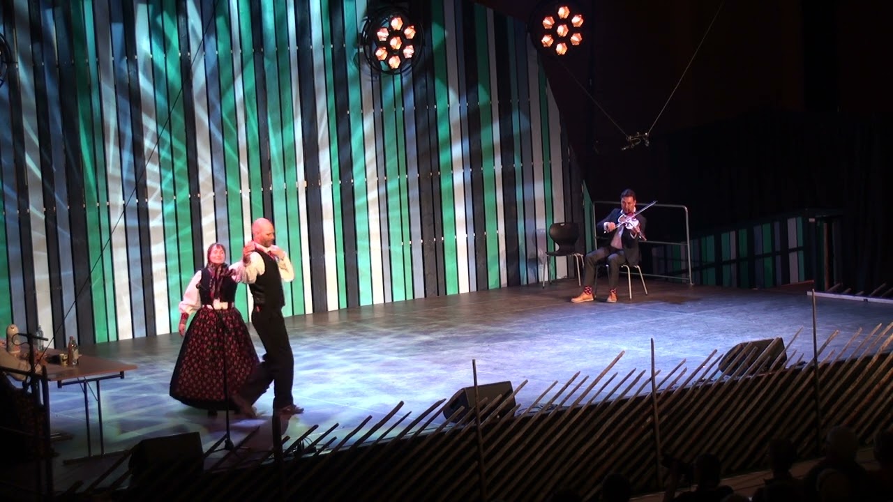 Eivind Bakken og Arnhild Brennesvik. Dans hardingfele A. LK 2023