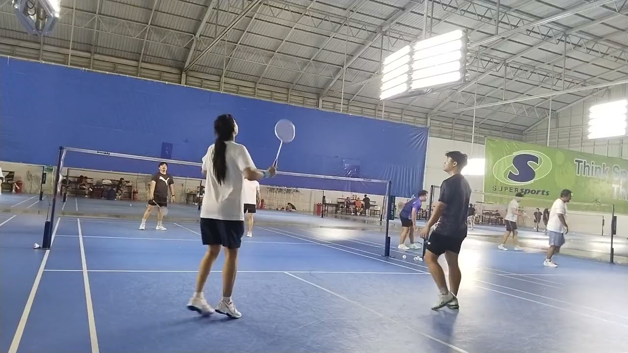 โอม + ก้อต // ไข่มุก + บอส #badminton #กุ๊งกิ๊งชวนตีแบด #bad 