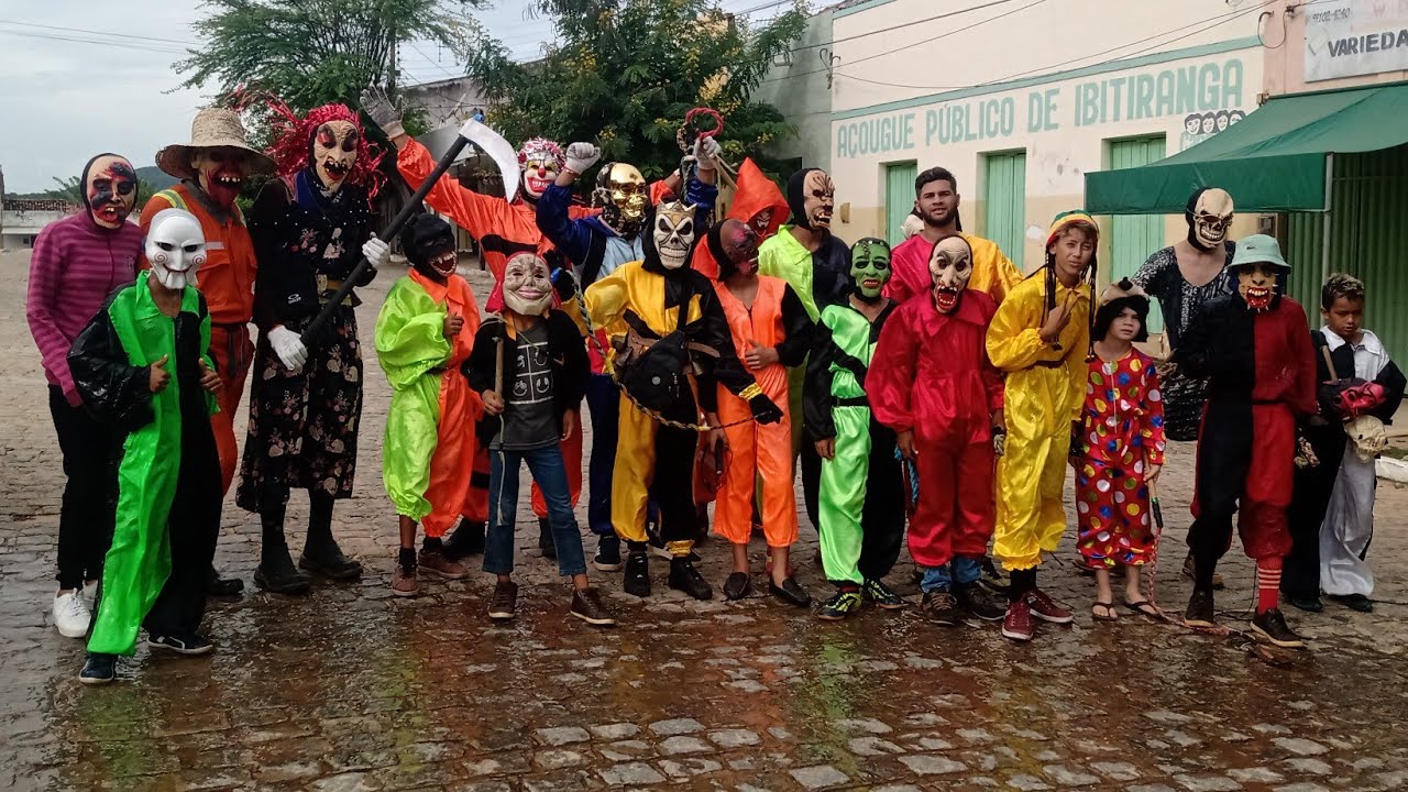 TABAQUEIROS DE IBITIRANGA NO BLOCO JEGUE ELÉTRICO.