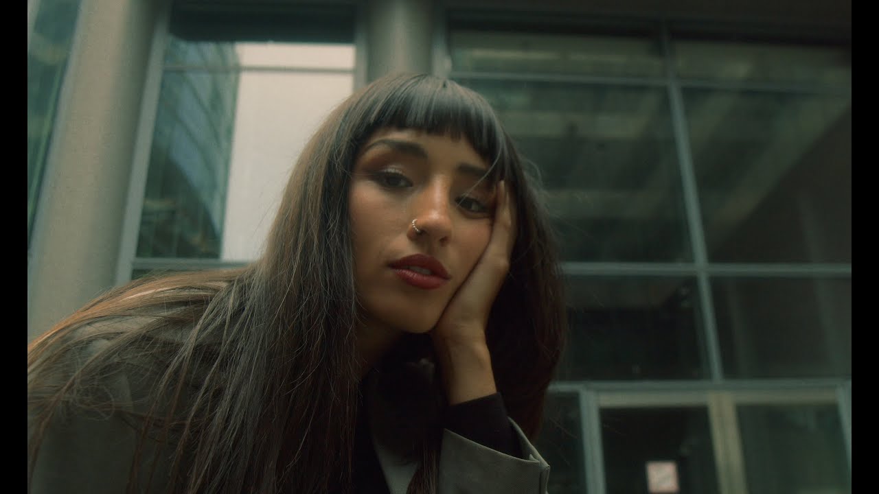 SIMONNE | Cinematic Video portrait | BMPCC 4K + SIGMA 16MM 1.4