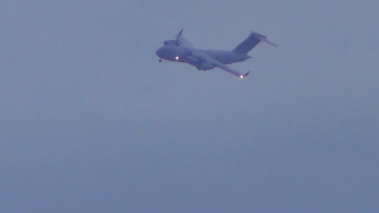 RAF C17 as UK & US National anthems played   Mildenhall 13mar17  538p