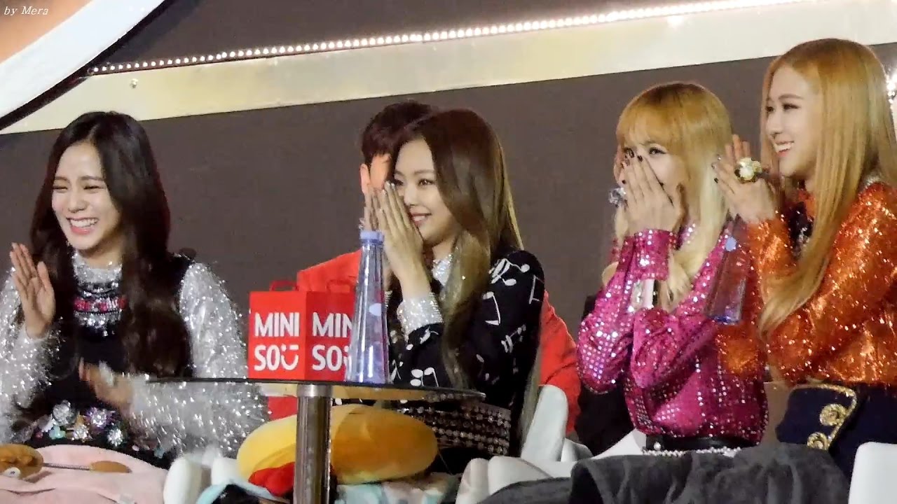 170113 블랙핑크 (BLACKPINK) 사진찍고 싶은 걸그룹,젝스키스 수상 축하 [지수,제니,로제,리사] 직캠 Fancam (제31회 골든디스크 어워즈) by Mera