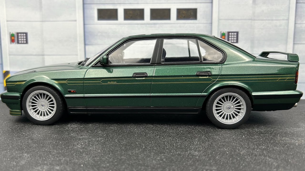 1:18 Diecast BMW ALPINA B10 4.6 by MCG