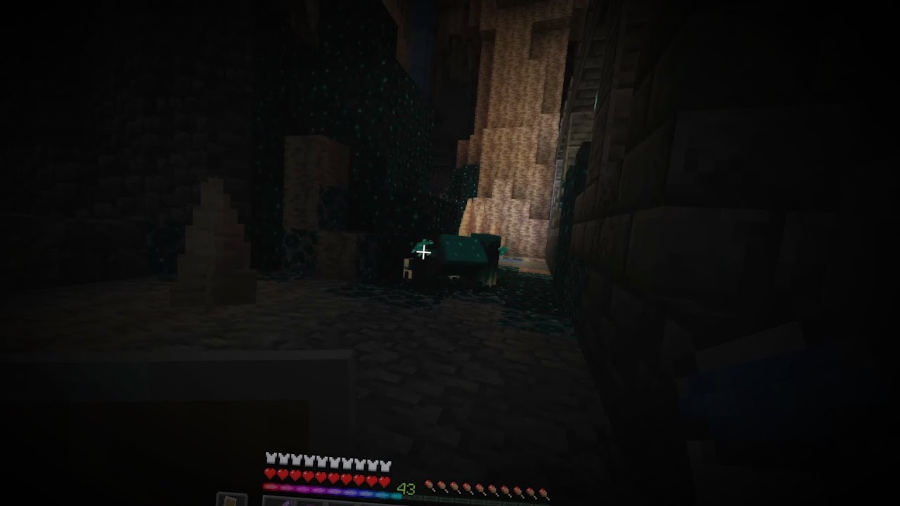 Minecraft: Warden Encounter Scenario