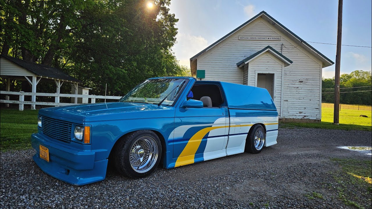 How To: Battery replacement for Your Chevy S10 Minitruck? Maui Waui gets fancy.