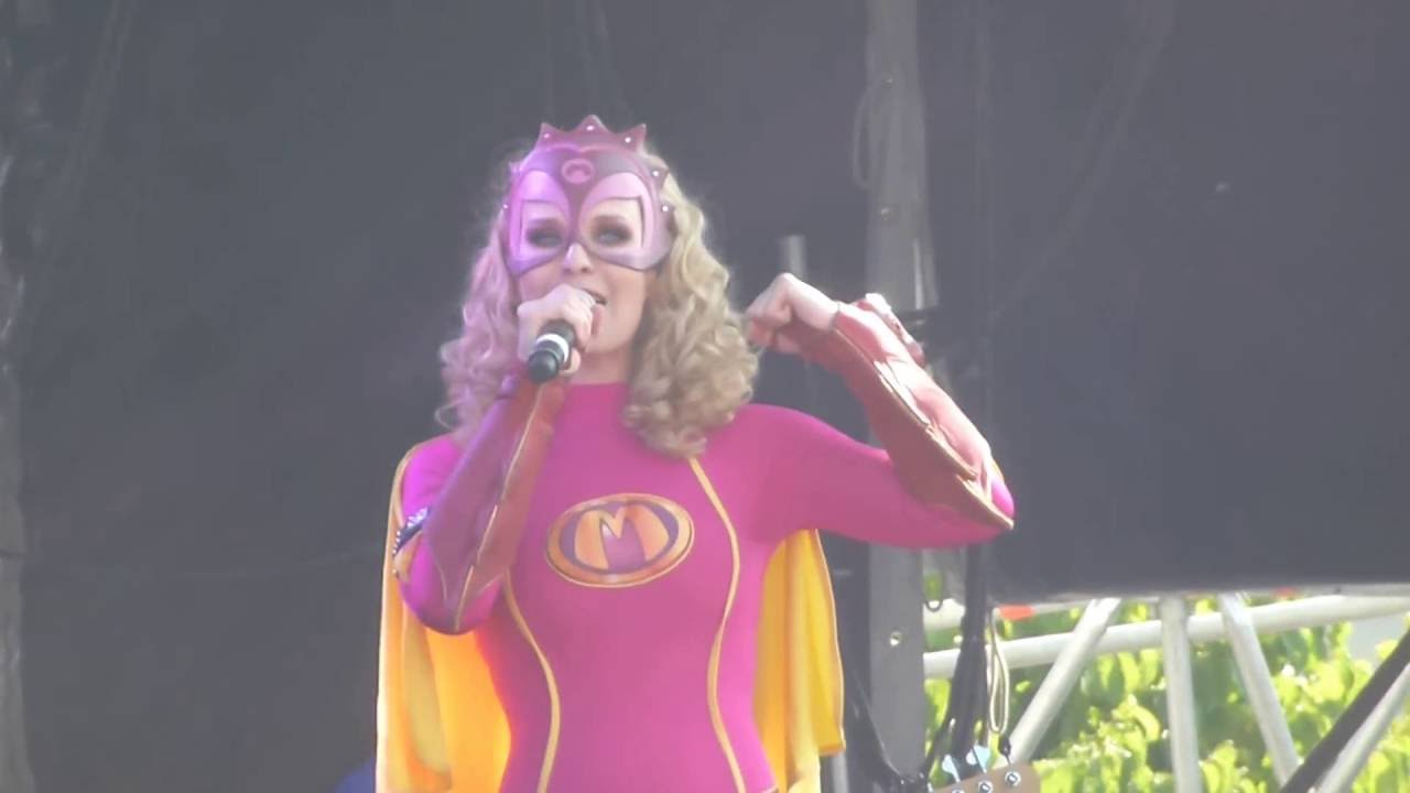 Mega Mindy - Stoer -- Live At Marktrock Aalst 15-08-2016