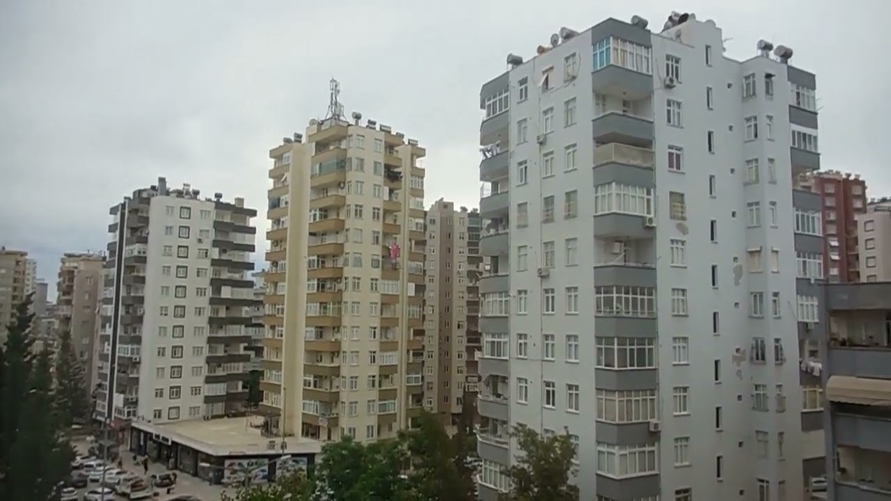 ADANA *** MAHFESIĞMAZ Semti *** ALİ SEPİCİ BULVARI *** 06-Mayıs-2022 *** Cuma