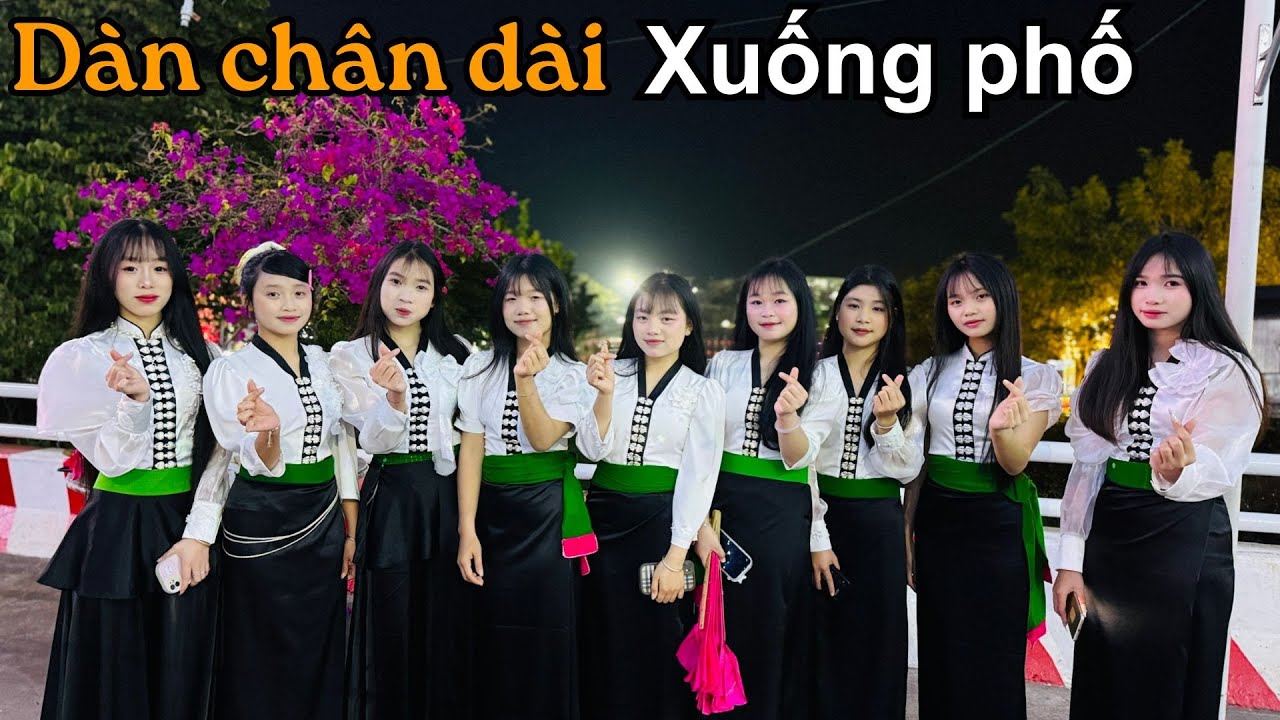 Các em gái Thái xinh như Hoa hậu đổ về Than uyên chào mừng Năm Mới 2026