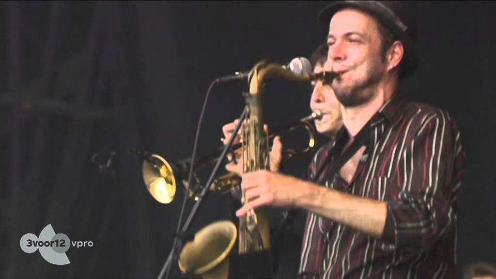 Babylon Circus - La Cigarette Live Op Pinkpop 2012