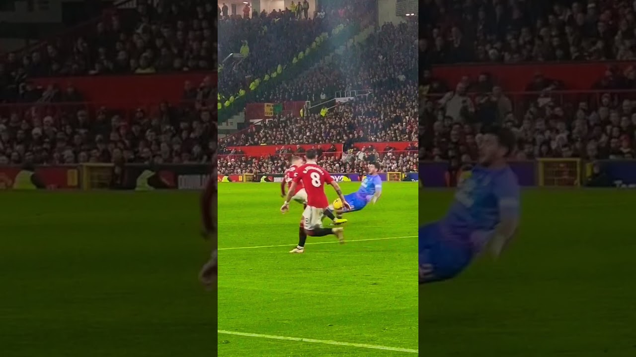 Donny van de Beek injury 😖 #mufc #munbou #manchesterunited #vandebeek #injury