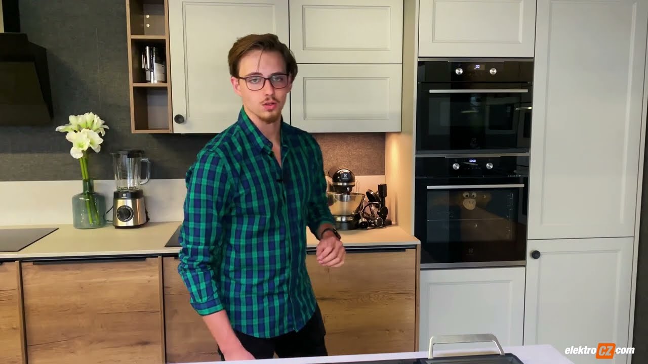 Vestavn&yacute; odsavač par s technologi&iacute; Hob2Hood LFG716X