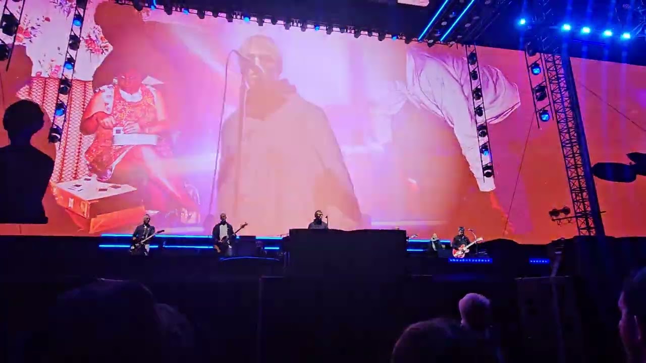 Oasis - Fade Away (Live in Los Angeles 9/6/25)