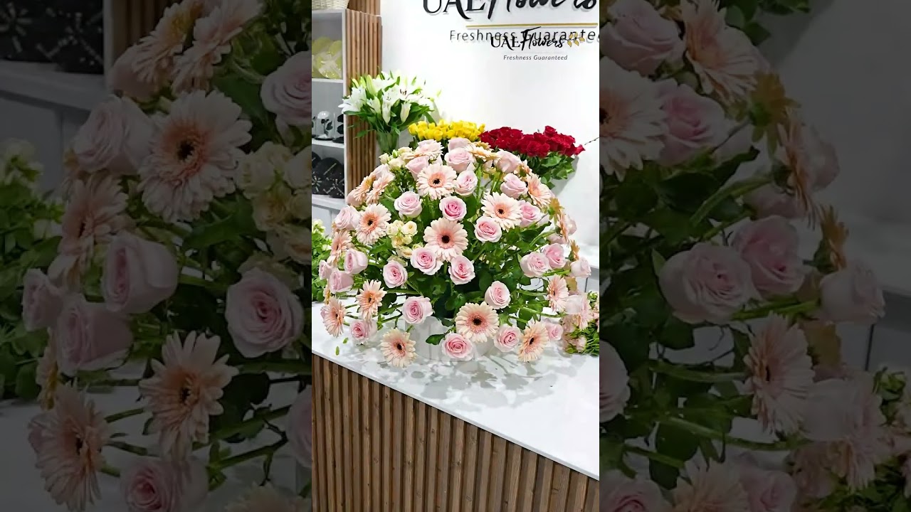 Get Luxury Flower Boxes Delivered Across The UAE | Flower Shop Dubai, UAE