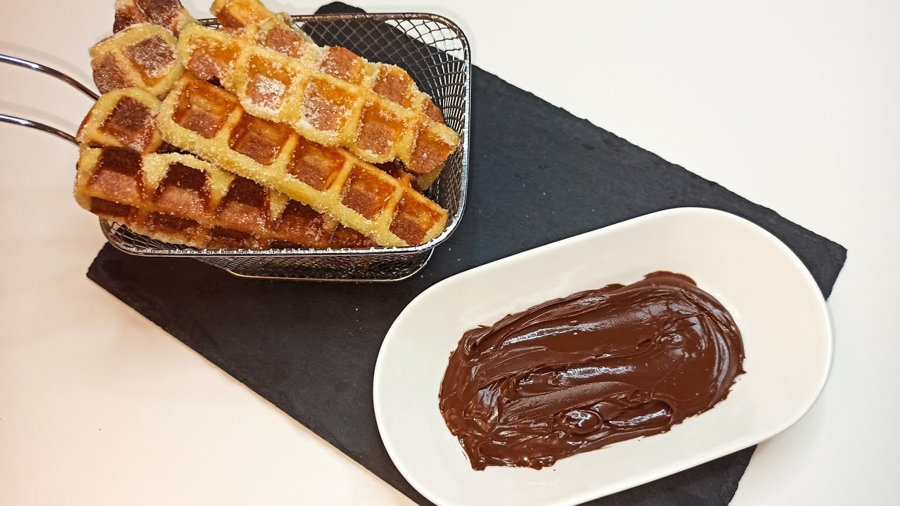 Un mélange de gaufres et churros recette des churroffles facile et rapide
