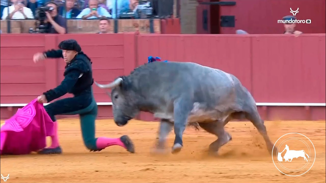 Manuel Escribano, extraordinario segundo toro, Feria de Abril, Sevilla 22-04-2023