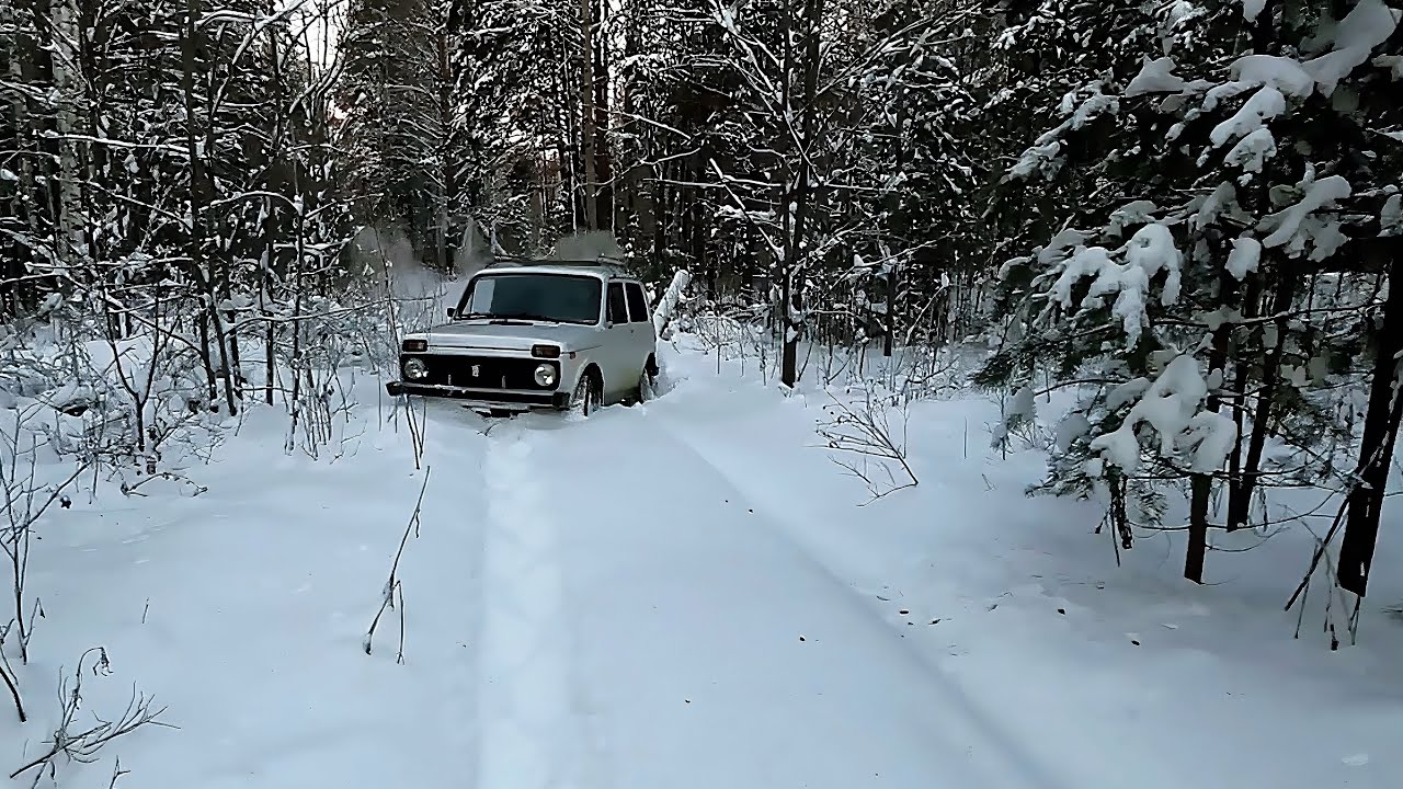 На НИВЕ На рыбалку. Бездорожье. Лесные дороги, реки, озёра. Зимняя рыбалка.