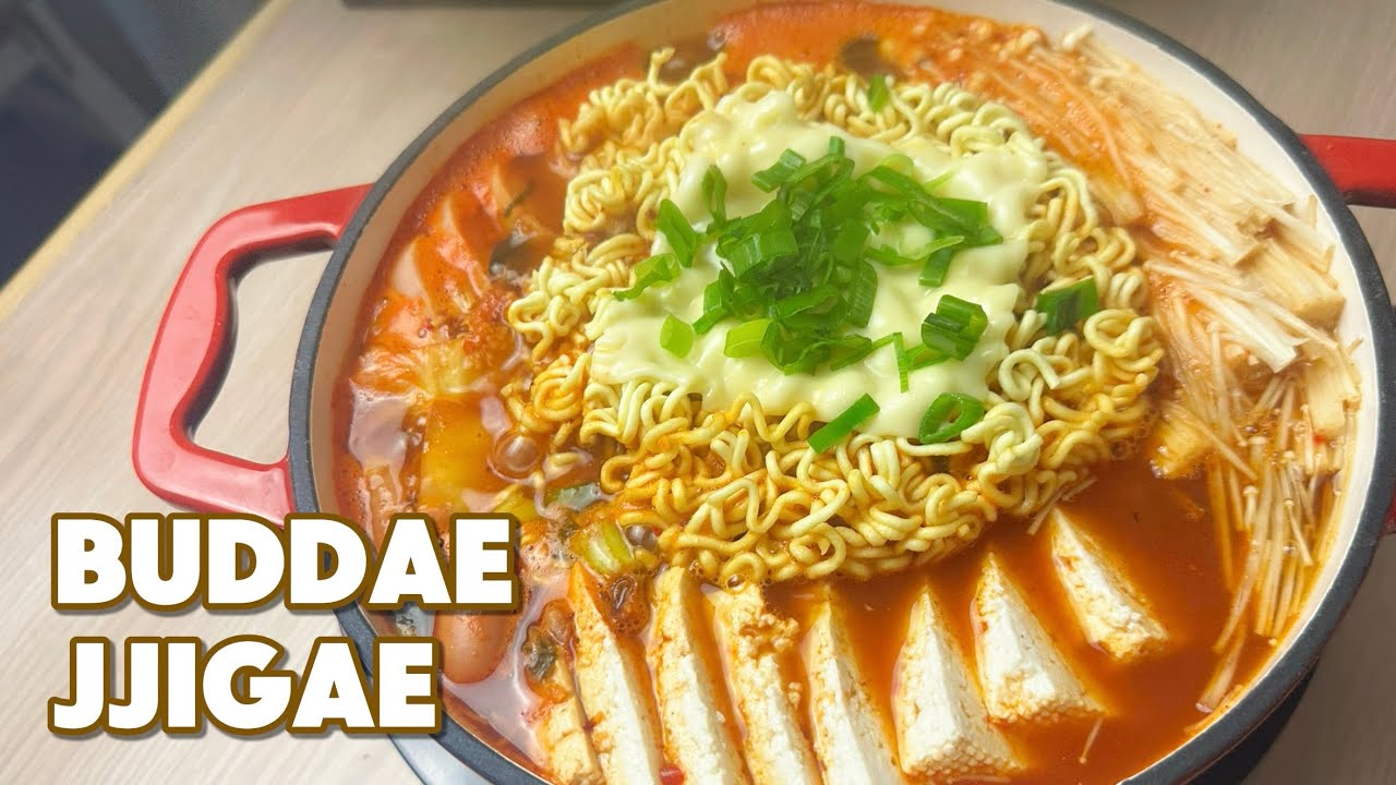BUDAE JJIGAE (KOREAN ARMY STEW)